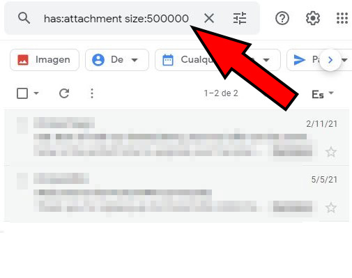 Gmail mostrando las palabras “has:attachment size:500000” en su barra de búsqueda.
