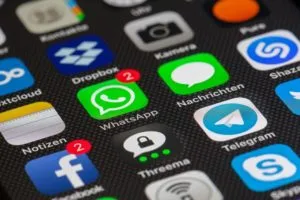 liberar espacio en whatsapp iPhone