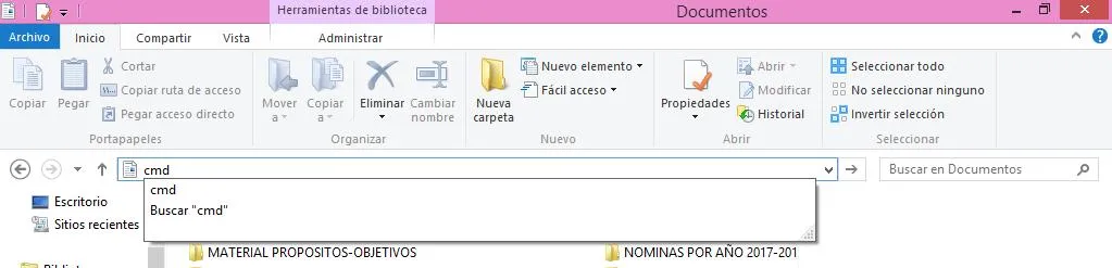 Cómo abrir la consola de comandos en Windows 10 usando una ventana del explorador de Windows