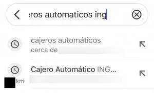Barra de búsqueda de Google Maps con el texto “cajeros automáticos ing”. Se observa que Google Maps te muestra la dirección de un cajero de ING cercano a ti.