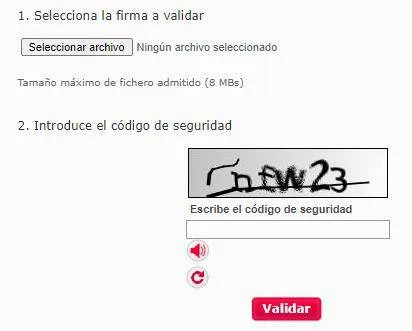 Página de VALIDe para subir tu fichero firmado digitalmente, el cual muestra el botón “Seleccionar archivo”.