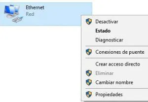 Archivo con el nombre de la red a la que estás conectado, y el menú que aparece si le haces clic derecho a ese archivo. Se observa la opción “Propiedades”.