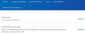 Página “Centro de seguridad” de PayPal mostrando el apartado “Verificación en dos pasos” con el enlace “Actualizar”. 