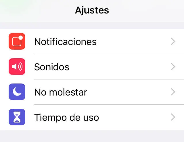 Opción “Tiempo de uso” de la app de ajustes de un iPhone.