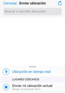 Asistente de WhatsApp para compartir tu ubicación exacta, el cual muestra una opción que dice “Enviar mi ubicación actual”.
