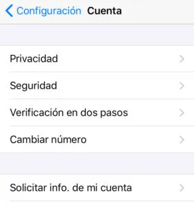 Menú del apartado “Cuenta” mostrando las opciones “Verificación en dos pasos” y “Privacidad”.