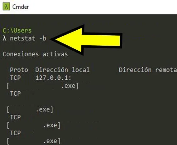 Emulador del símbolo del sistema corriendo el comando “netstat -b”.