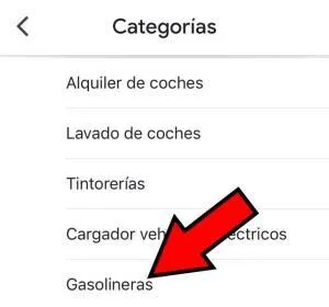 Menú mostrando la opción “Gasolineras”.